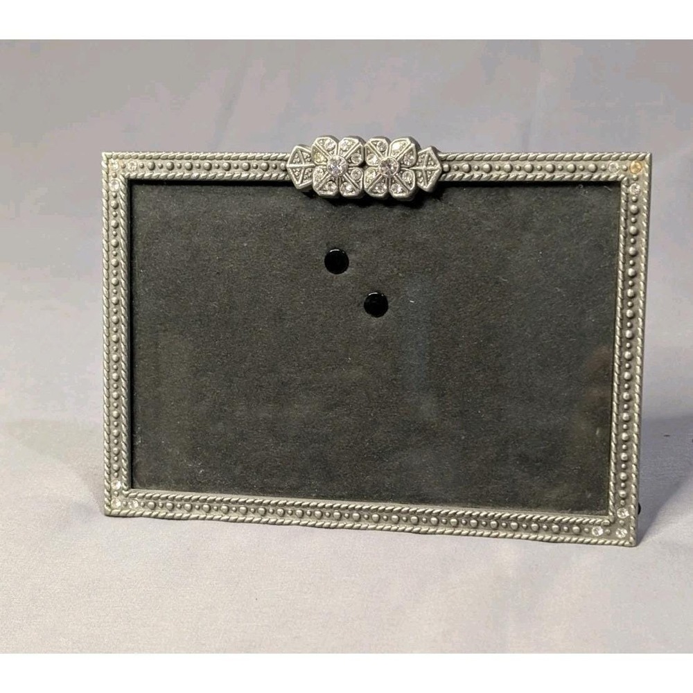 Vintage Elsa 2000 Pewter Rhinestone Flower & Vine 4X6 Picture Frame Photo